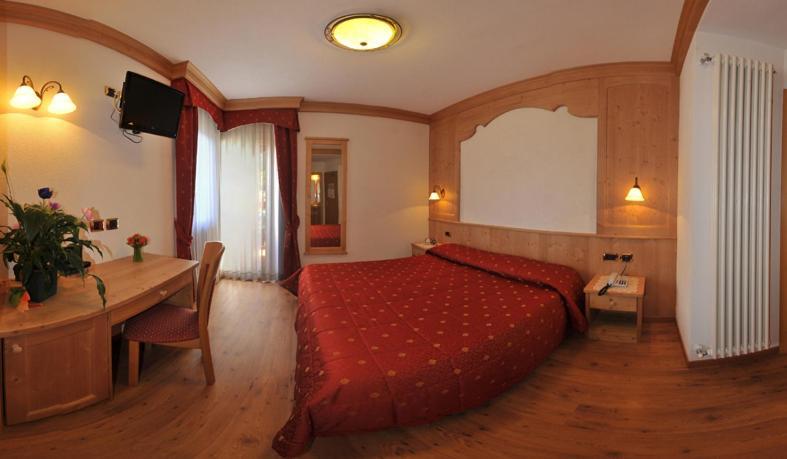 Hotel Zirmes Moena Zimmer foto